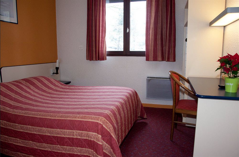 Logis Albhotel Grill Alby-sur-Cheran Eksteriør bilde